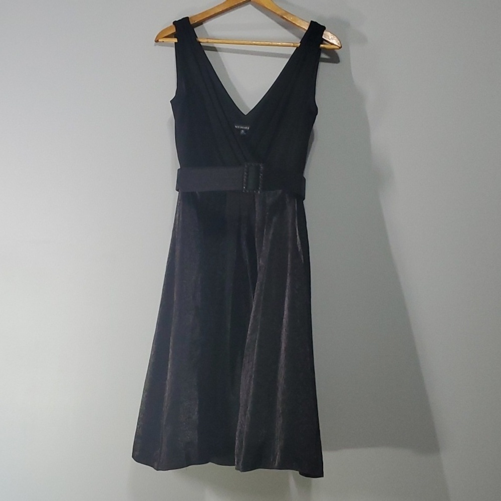 Jones Wear dress womens size 12 black midi sleeveless elegant classic sleeveless